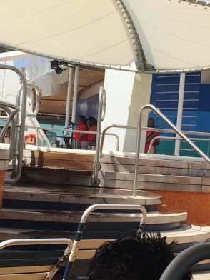 Hot tub on Deck 11 - Live music on stage