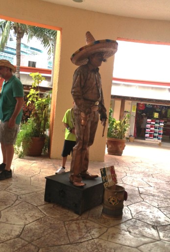 Live Statue in Cozumel